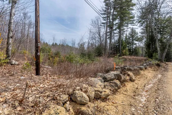 $300,000 | 0 Roxbury Road, Unit LOT 1, Meredith, NH 03253