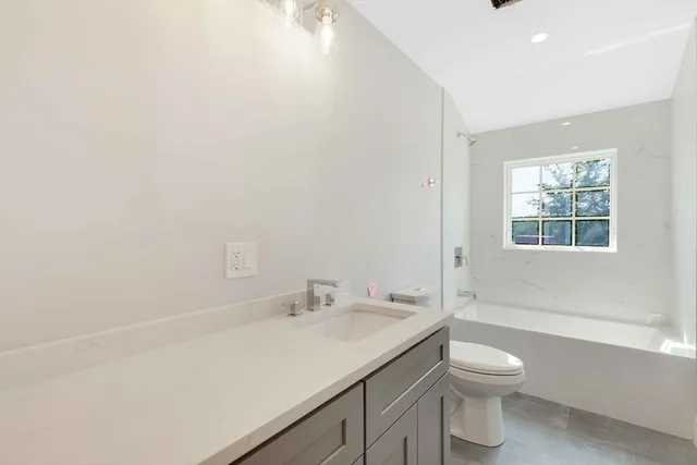 $779,900 | 8 Crystal Street, Unit 3, Melrose, MA 02176