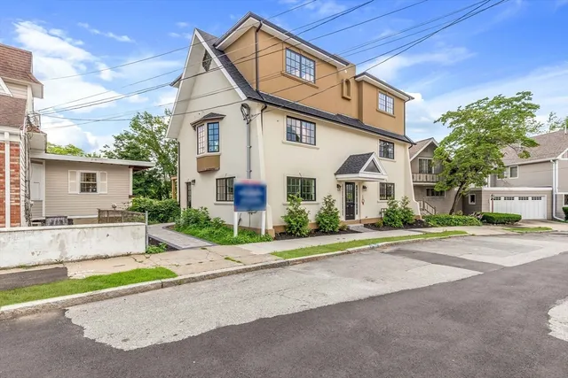 $779,900 | 8 Crystal Street, Unit 3, Melrose, MA 02176