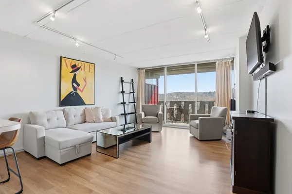 $2,250 | 200 Swanton Street, Unit 621, Winchester, MA 01890