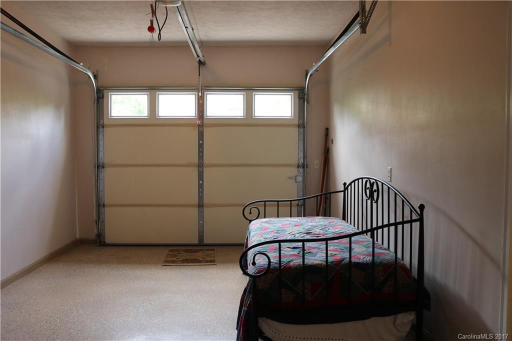 134 Chelsea Road, Unit 134 Waynesville, NC 28786 - Photo 10 of 15 Gallery Image 10
