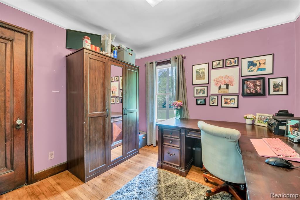21875 Dickinson Road New Boston, MI 48164 - Photo 17 of 36