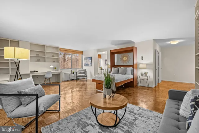 $219,900 | 3001 Veazey Terrace Northwest, Unit 201, Washington, DC 20008