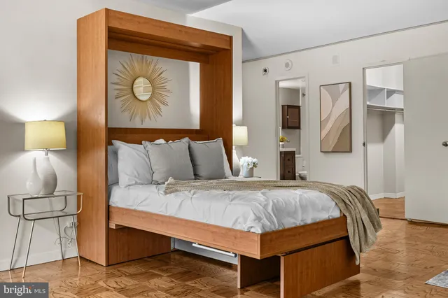 $219,900 | 3001 Veazey Terrace Northwest, Unit 201, Washington, DC 20008