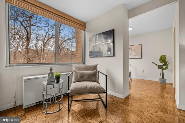 $219,900 | 3001 Veazey Terrace Northwest, Unit 201, Washington, DC 20008