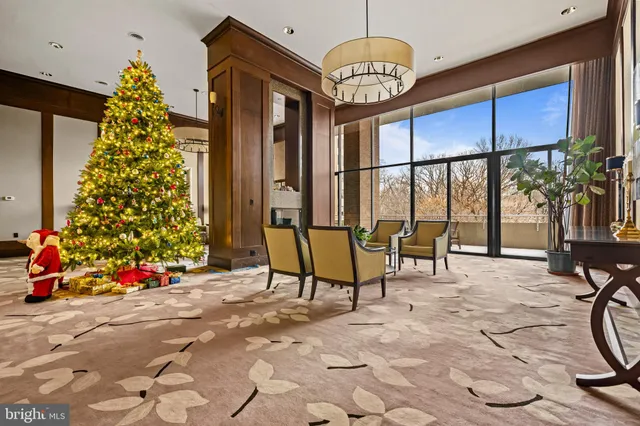 $219,900 | 3001 Veazey Terrace Northwest, Unit 201, Washington, DC 20008