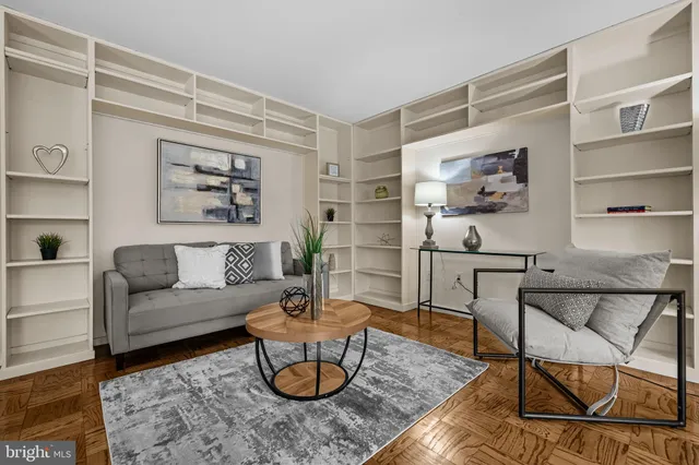 $219,900 | 3001 Veazey Terrace Northwest, Unit 201, Washington, DC 20008