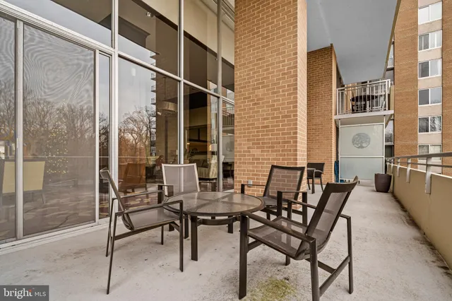 $219,900 | 3001 Veazey Terrace Northwest, Unit 201, Washington, DC 20008