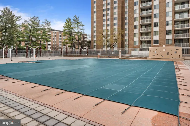 $219,900 | 3001 Veazey Terrace Northwest, Unit 201, Washington, DC 20008