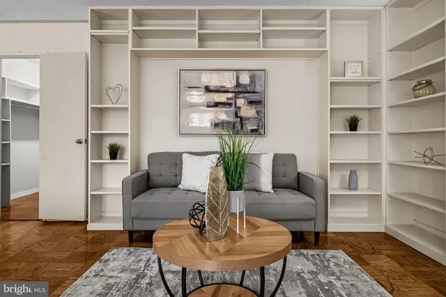 $219,900 | 3001 Veazey Terrace Northwest, Unit 201, Washington, DC 20008