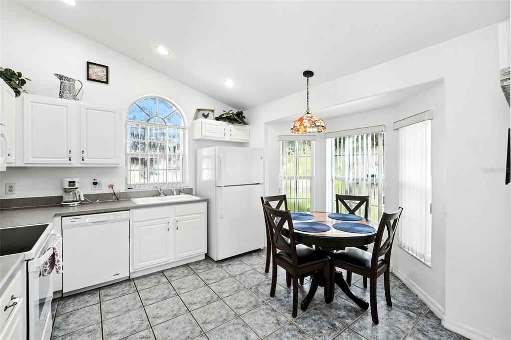 131 South Roma Way Kissimmee, FL 34746 - Photo 13 of 43