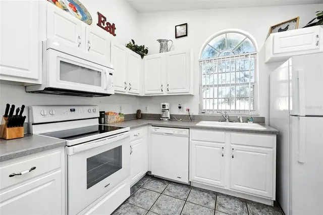 $425,000 | 131 South Roma Way, Kissimmee, FL 34746