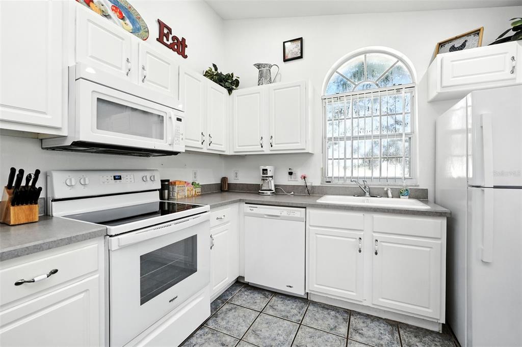 131 South Roma Way Kissimmee, FL 34746 - Photo 17 of 43