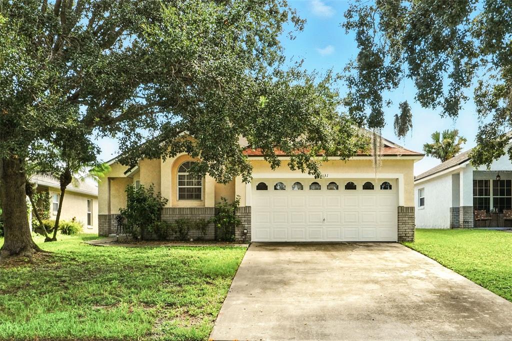 131 South Roma Way Kissimmee, FL 34746 - Photo 2 of 43