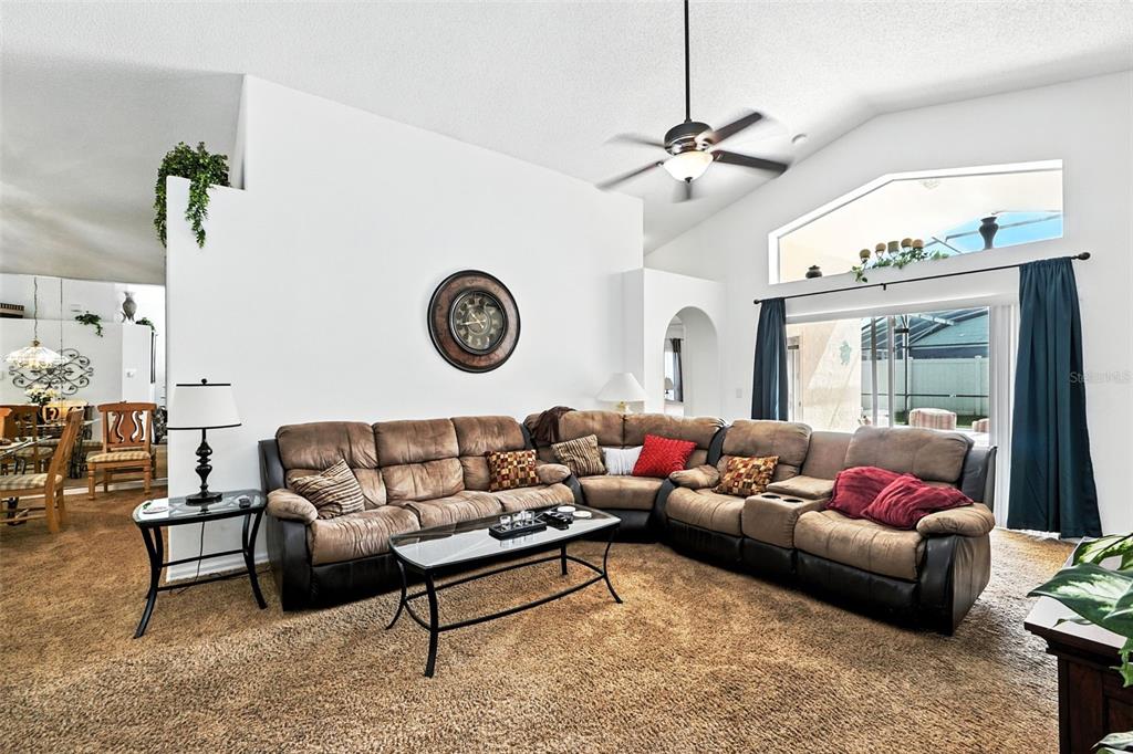 131 South Roma Way Kissimmee, FL 34746 - Photo 10 of 43