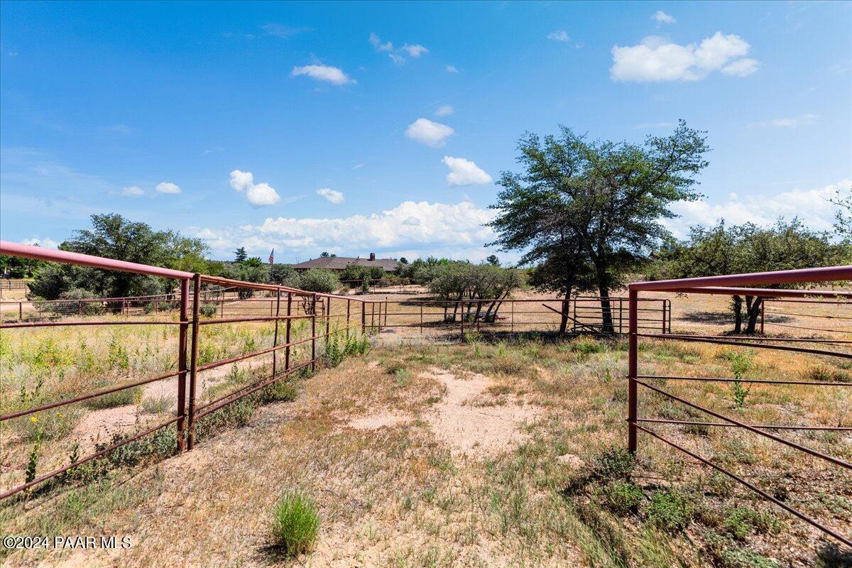 4540 West Old Stage Road Prescott, AZ 86305 - Photo 32 of 42 32-Horse Stalls