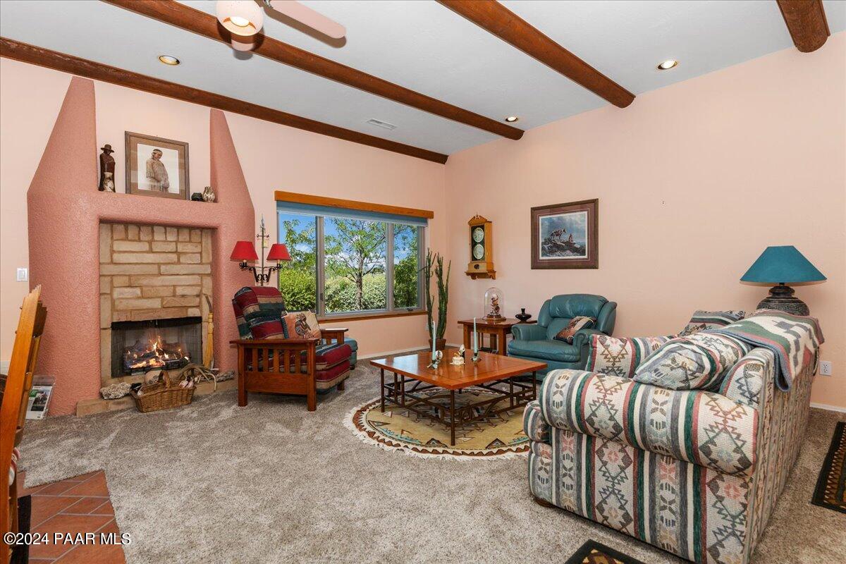 4540 West Old Stage Road Prescott, AZ 86305 - Photo 5 of 42 05-Living Room
