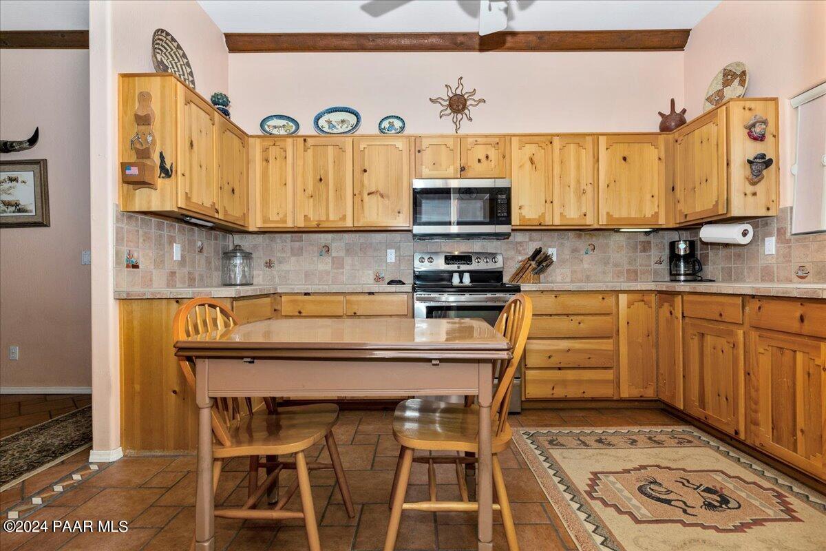 4540 West Old Stage Road Prescott, AZ 86305 - Photo 8 of 42 08-Kitchen
