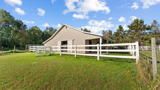 $735,000 | 406 7th Street Northwest, Hinckley, MN 55037