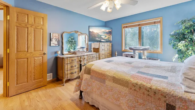 $735,000 | 406 7th Street Northwest, Hinckley, MN 55037