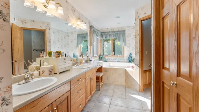 $599,000 | 406 7th Street Northwest, Hinckley, MN 55037