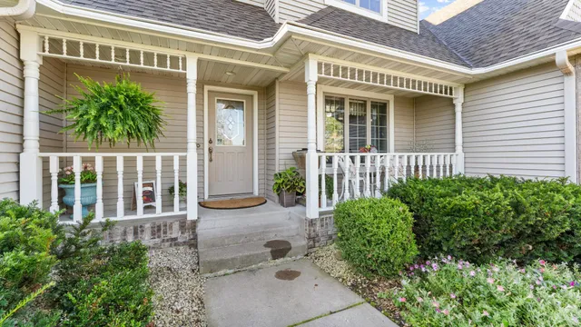 $599,000 | 406 7th Street Northwest, Hinckley, MN 55037