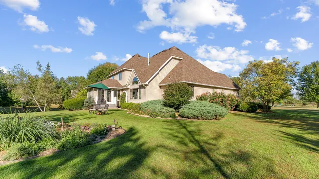 $735,000 | 406 7th Street Northwest, Hinckley, MN 55037