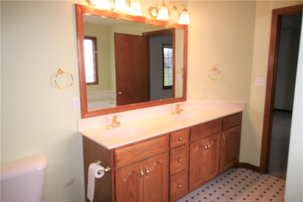 826 Stewart Road Anderson, IN 46012 - Photo 11 of 21 Gallery Image 11