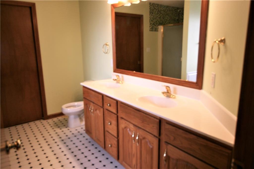 826 Stewart Road Anderson, IN 46012 - Photo 10 of 21 Gallery Image 10