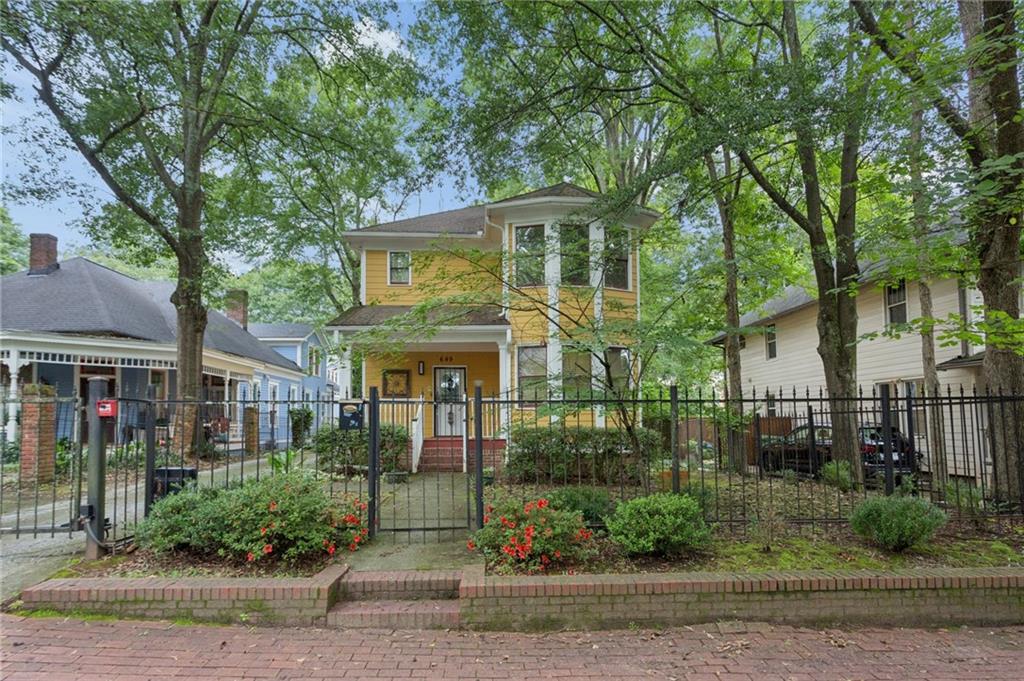 649 Peeples Street Southwest Atlanta, GA 30310 - Photo 1 of 26 Gallery Image 1