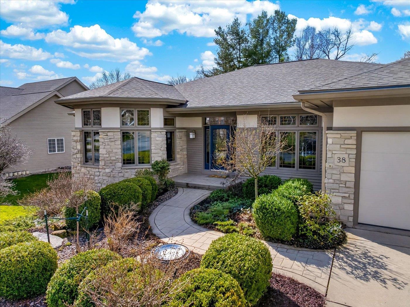 38 Hawk Feather Circle Madison, WI 53717 - Photo 4 of 92