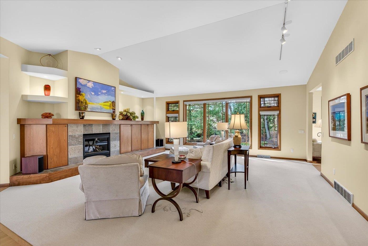 38 Hawk Feather Circle Madison, WI 53717 - Photo 10 of 92