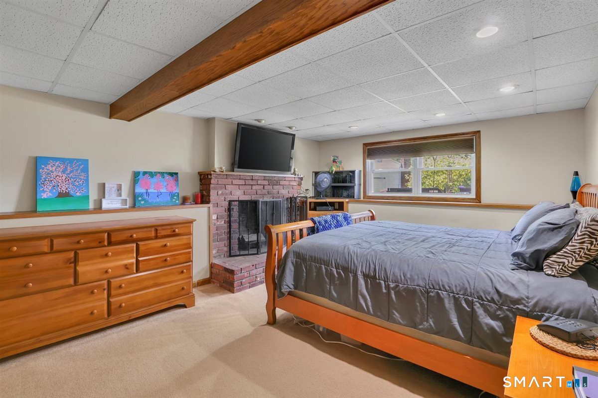 58 School House Road Wallingford, CT 06492 - Photo 23 of 35