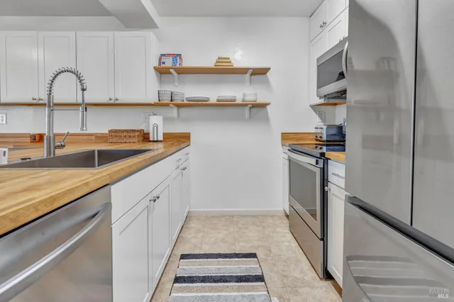 $372,000 | 61 Parrott Street, Vallejo, CA 94590