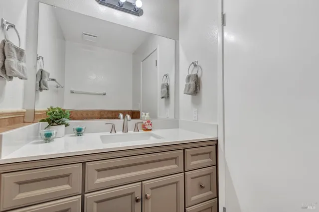 $372,000 | 61 Parrott Street, Vallejo, CA 94590