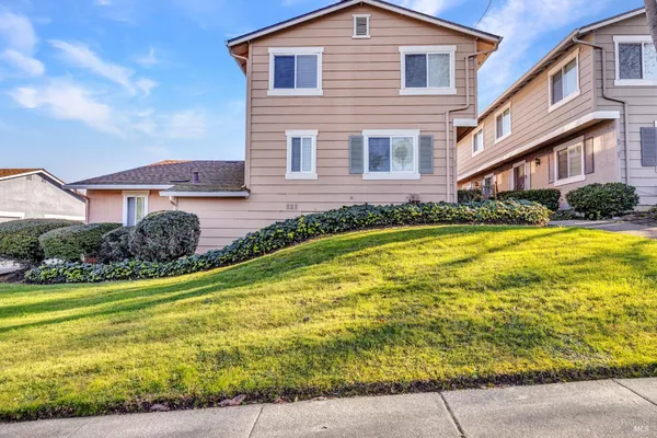 $372,000 | 61 Parrott Street, Vallejo, CA 94590