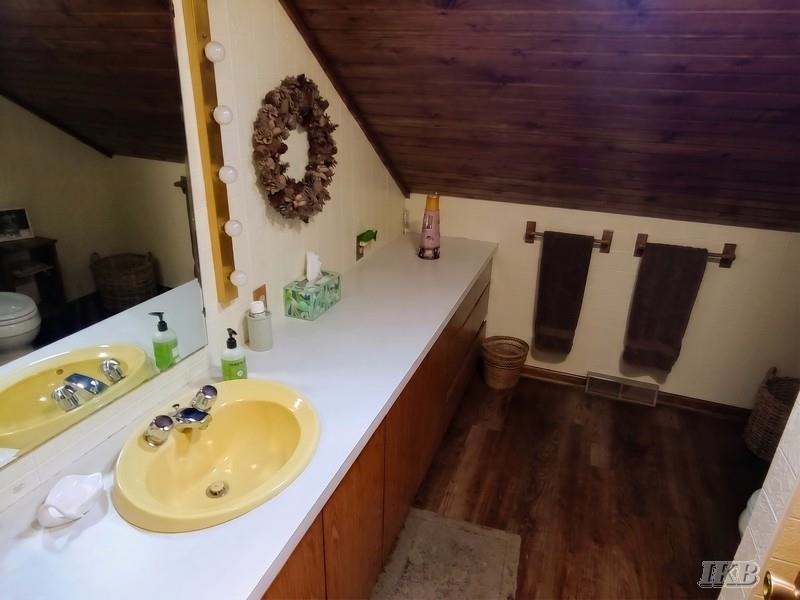 5124 Islanders Way Gladwin, MI 48624 - Photo 25 of 89