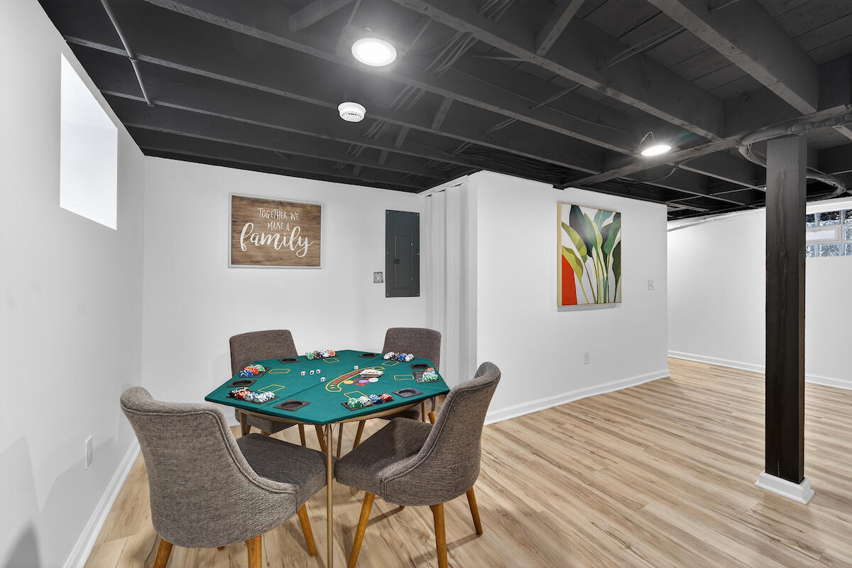 445 North 39th Street Milwaukee, WI 53208 - Photo 28 of 34 006