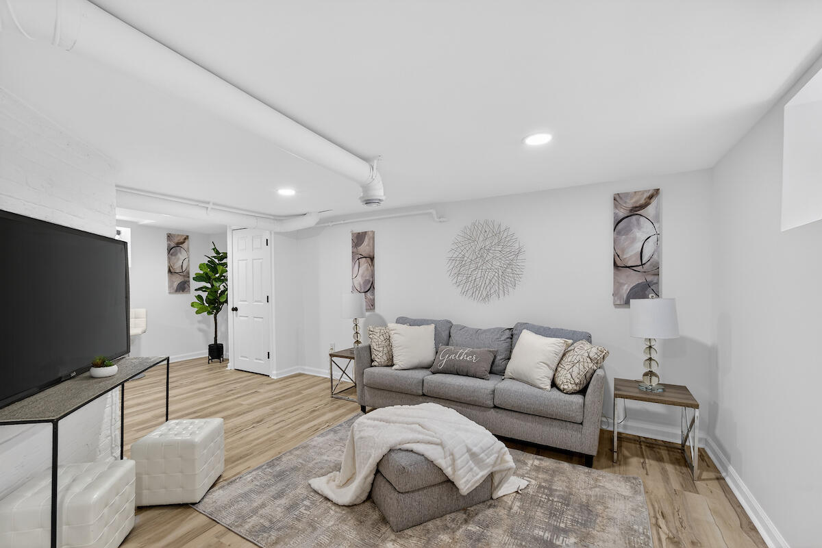 445 North 39th Street Milwaukee, WI 53208 - Photo 29 of 34 026