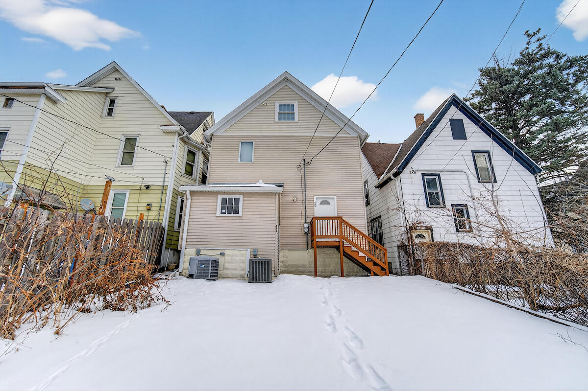 445 North 39th Street Milwaukee, WI 53208 - Photo 33 of 34 DSC09117
