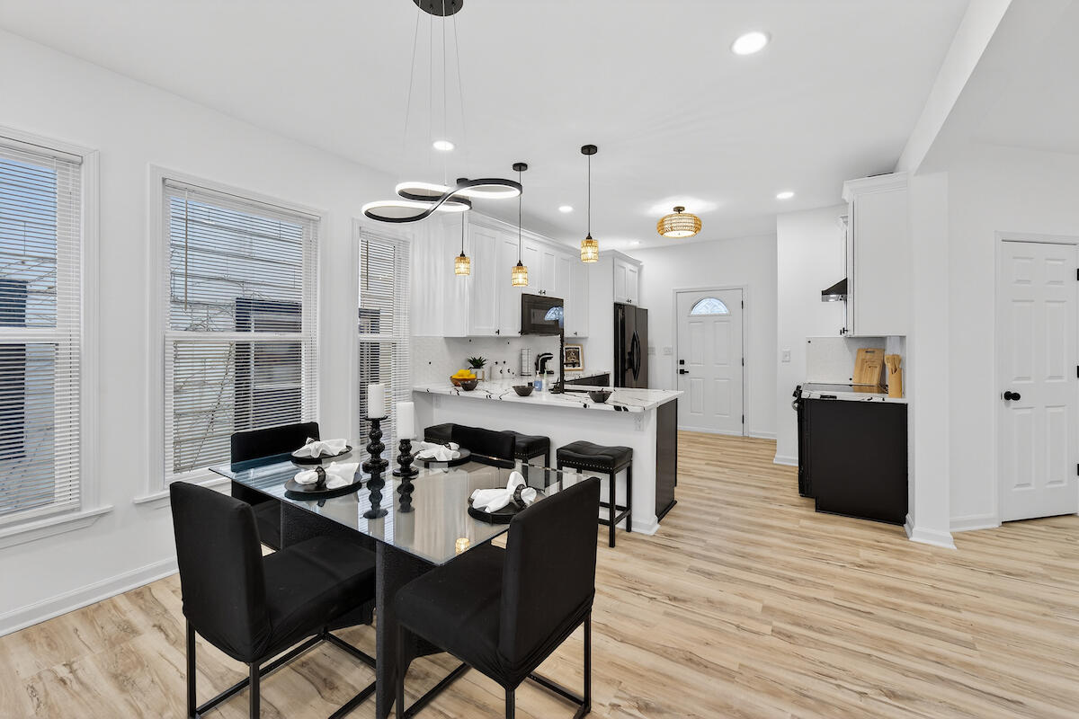 445 North 39th Street Milwaukee, WI 53208 - Photo 8 of 34 966