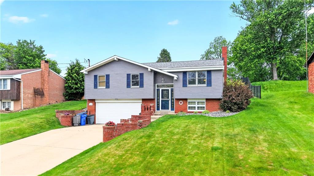 344 Lincoln Hall Road Elizabeth, PA 15037 - Photo 3 of 44