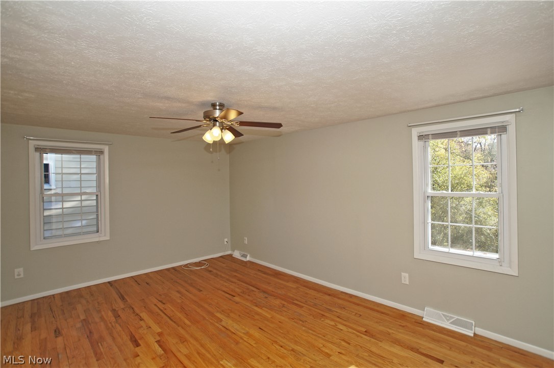 4644 West Farnhurst Road Cleveland, OH 44121 - Photo 26 of 31