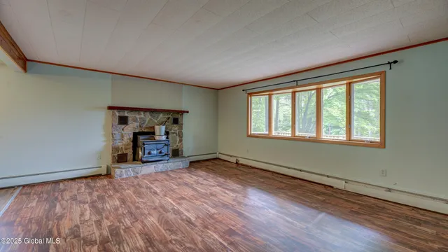 $299,000 | 2765 Highway 8, Speculator, NY 12164