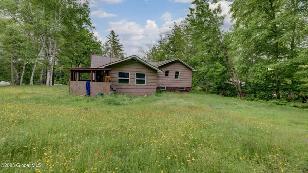 $299,000 | 2765 Highway 8, Speculator, NY 12164