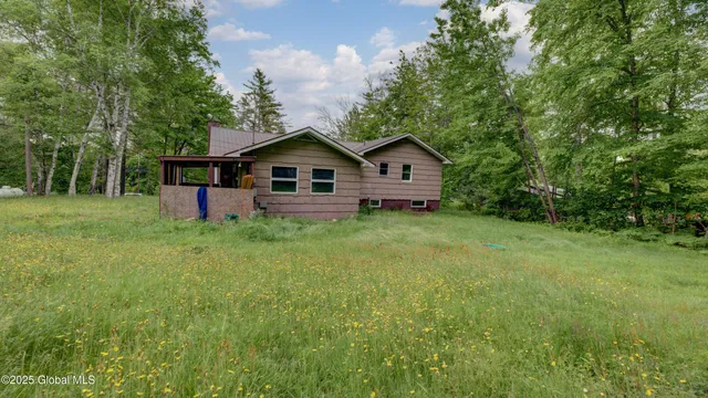 $299,000 | 2765 Highway 8, Speculator, NY 12164