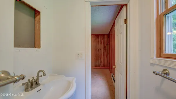 $299,000 | 2765 Highway 8, Speculator, NY 12164