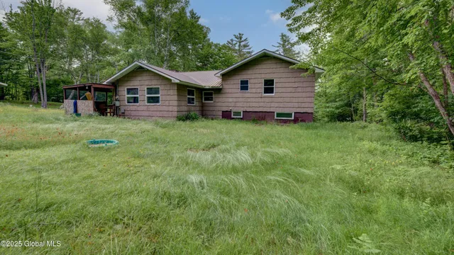 $299,000 | 2765 Highway 8, Speculator, NY 12164
