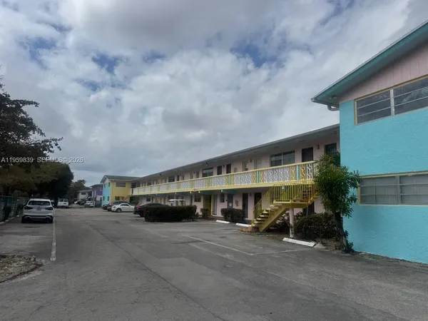 a view of a car in front of house