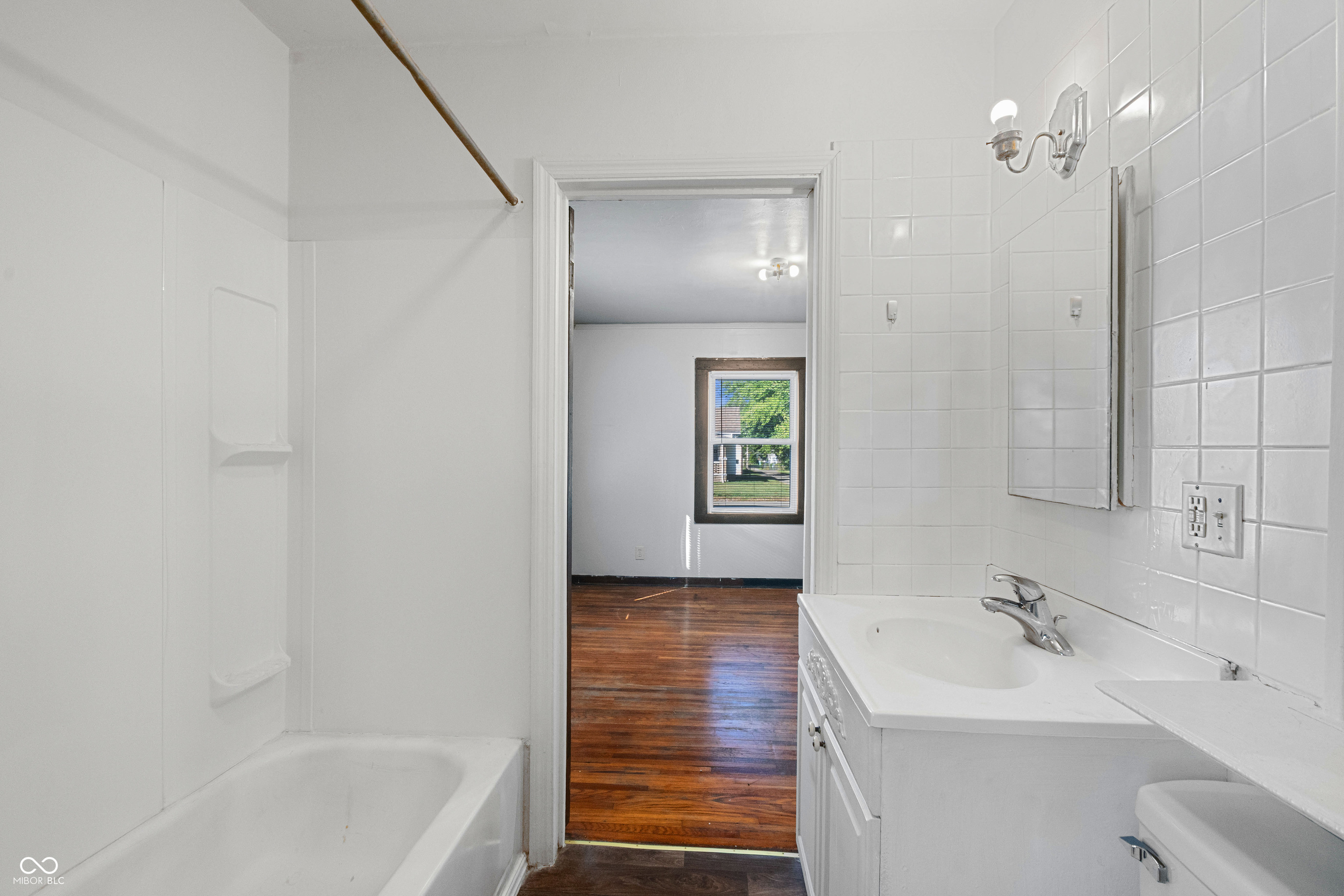 213 Hege Avenue Columbus, IN 47201 - Photo 16 of 18